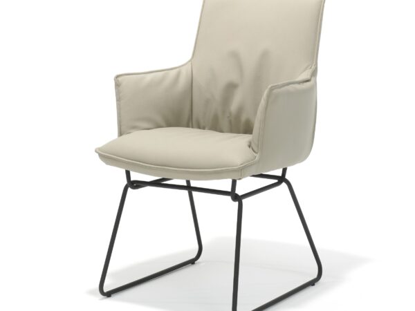 Flair-armstoel-zwart-Kunstleder-Century-Beige Eetkamerstoelen beige