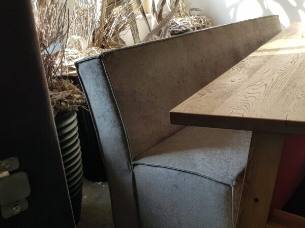 20210324_164713-scaled bank stofferen